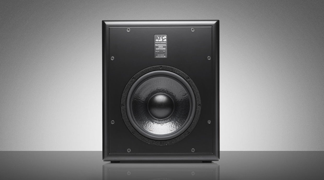 ATC has begun shipments of the new professional active bass machine SCS70 Pro