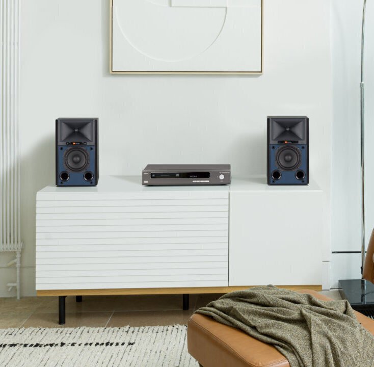JBL 4305P