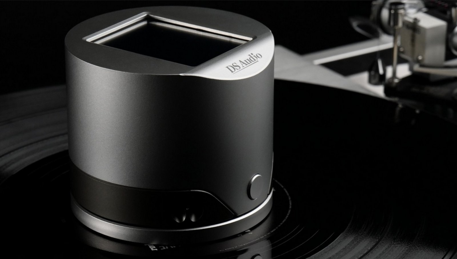DS Audio ES-001