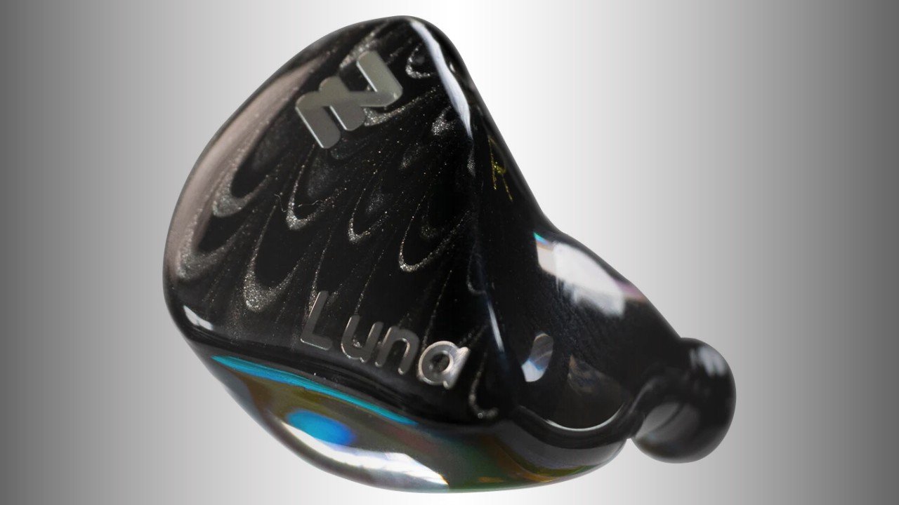 INTUAURA Plume