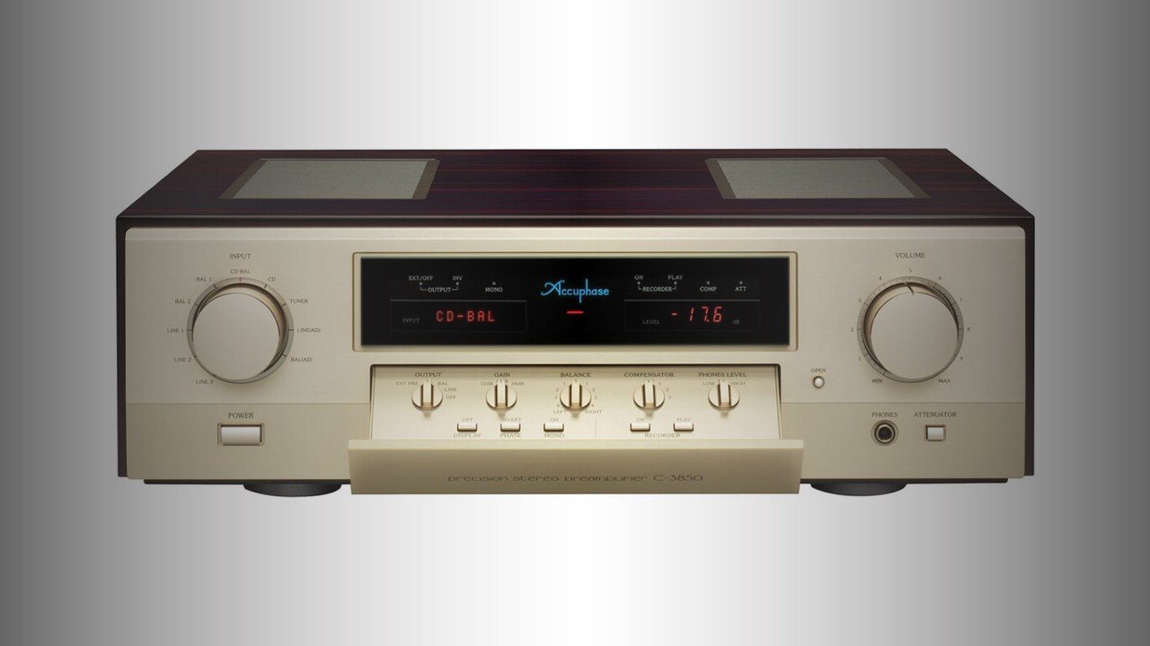Accuphase C-3850