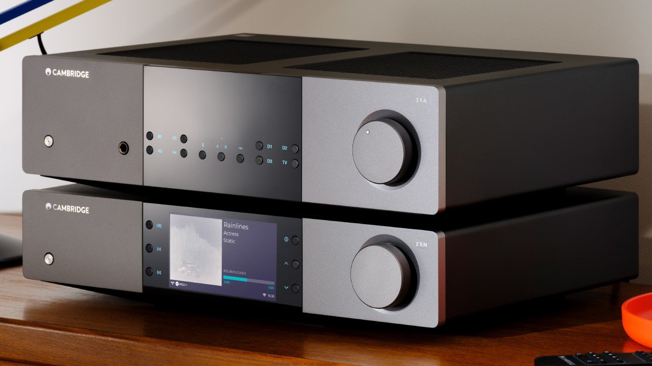 Cambridge Audio EXA100 amplifier and EXN100 network player
