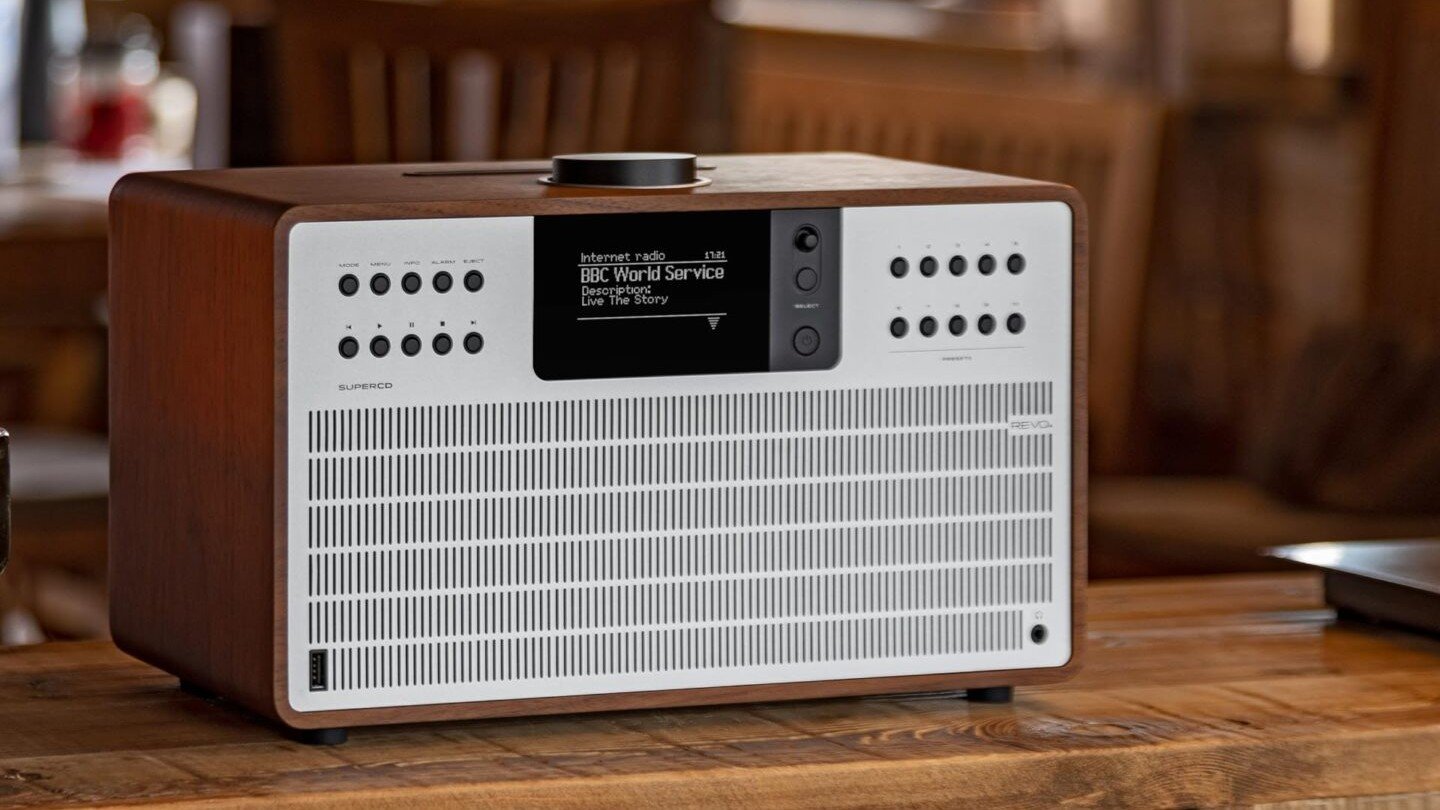 Revo SuperCD – wireless audio system with CD player