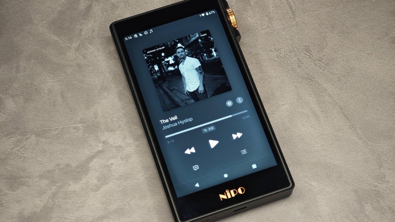 NiPO N2 is a portable digital audio player that combines modern technology and a sophisticated approach to music playback.