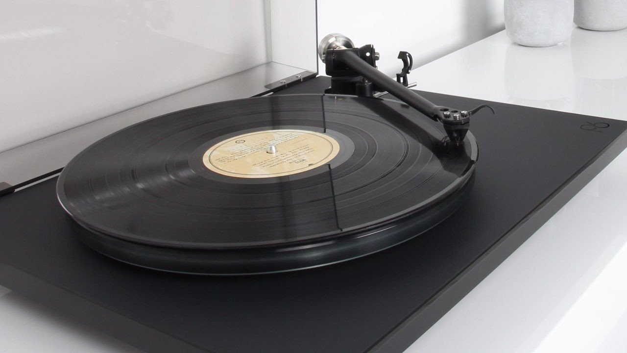 Rega Planar 6: Aerospace-Inspired Engineering Meets Analog Precision in This High-Fidelity Turntable