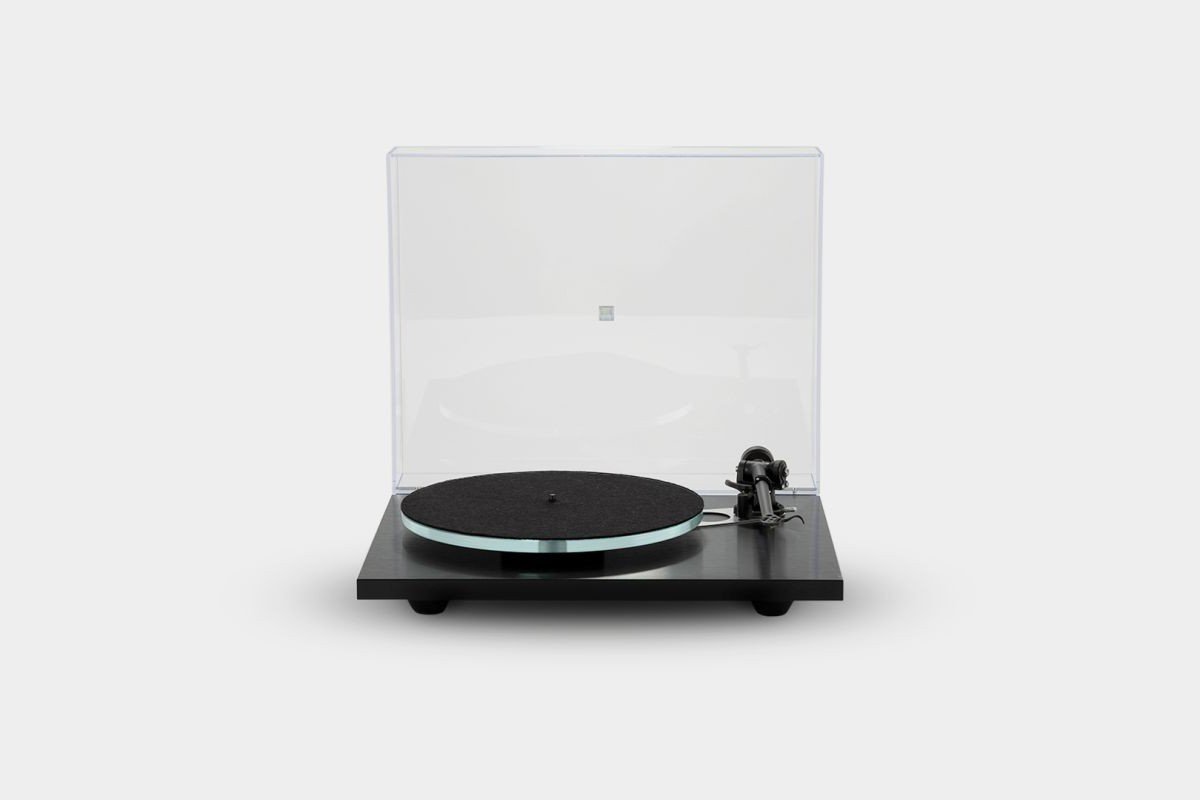 Rega’s Planar 3 Eco Special: High-Performance Turntables with a Green Twist