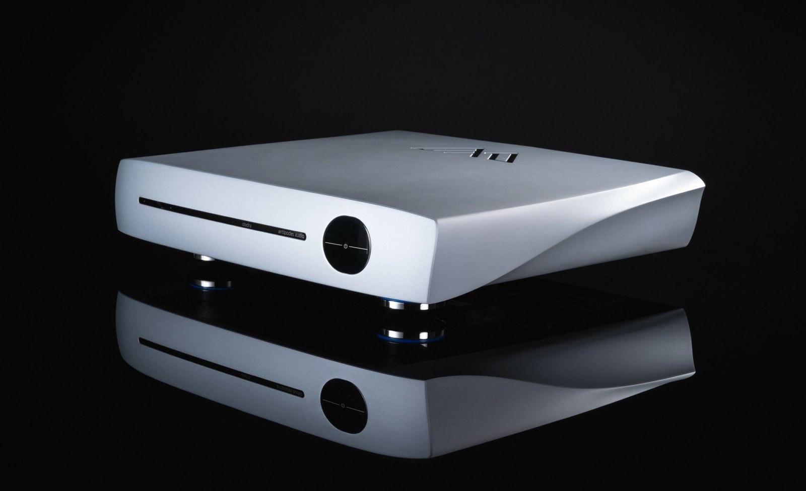 A curated list of the best music streamers and servers, featuring Class A digital sources for reference-level streaming sound.