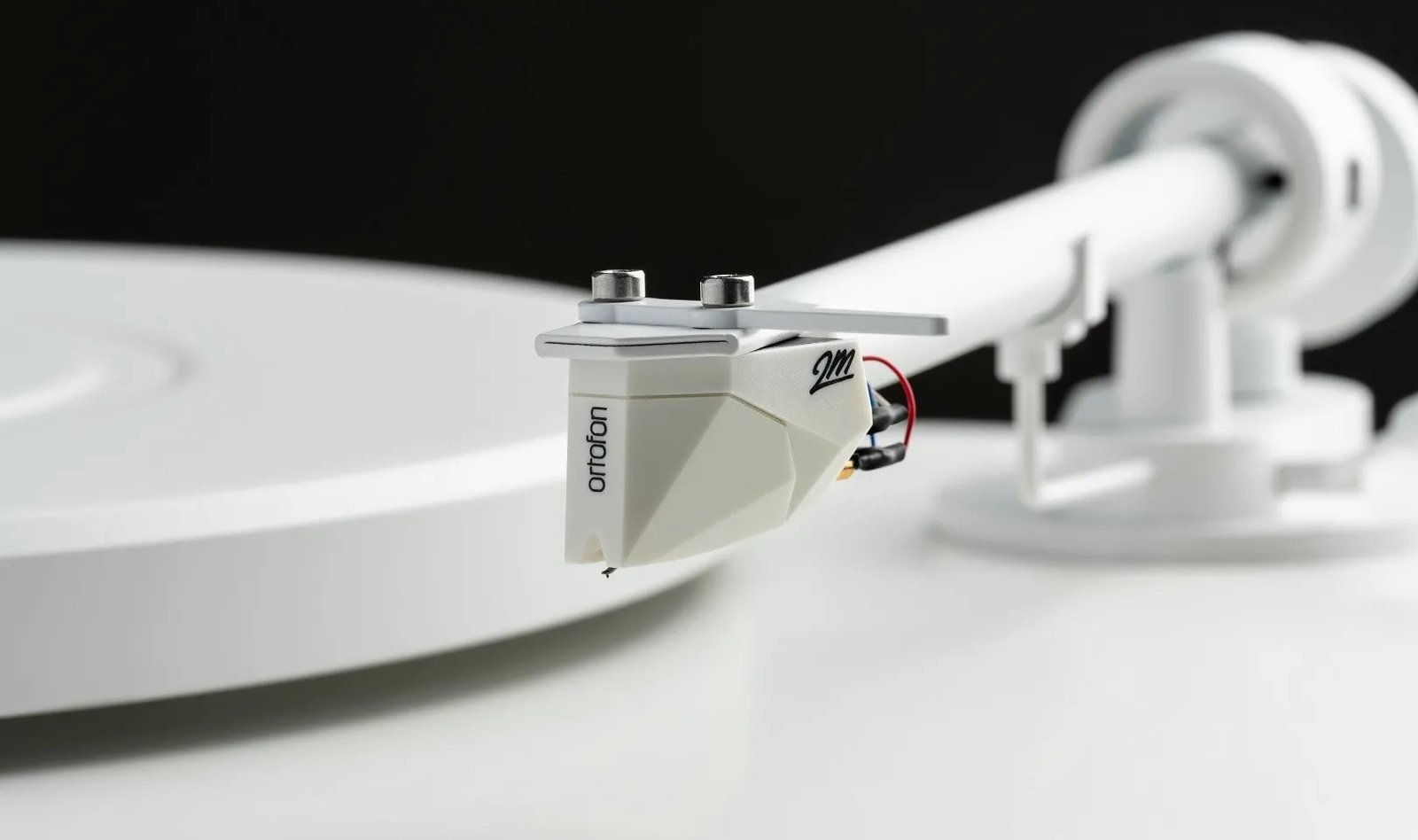 Pro-Ject Audio T1 White Edition