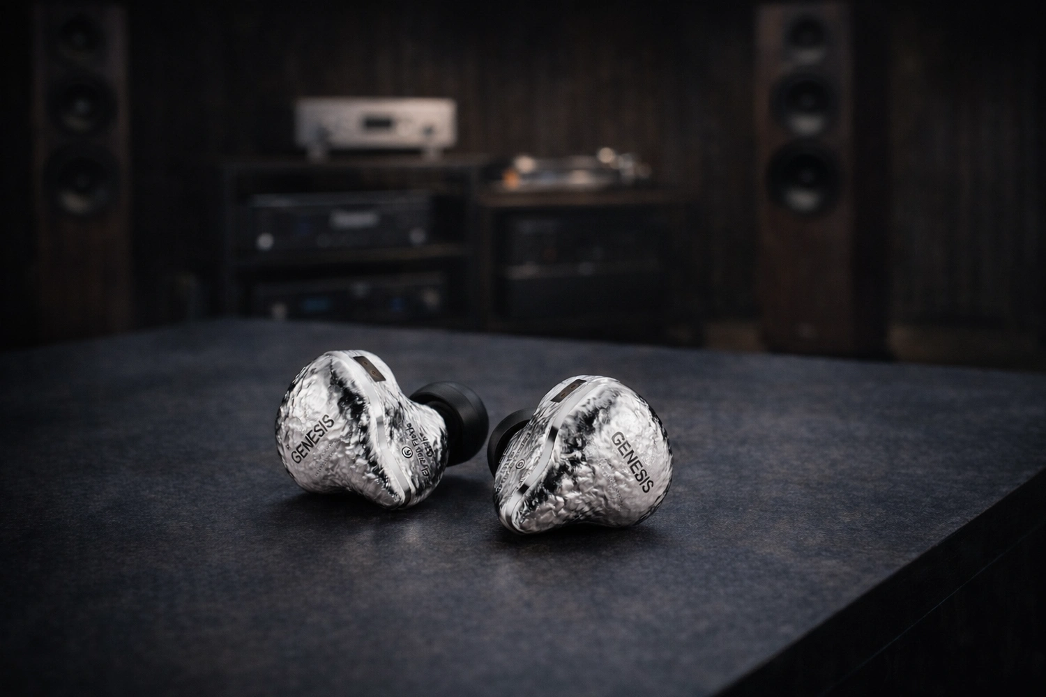 EarAcoustic’s GENESIS G318s target audiophiles with a single dynamic driver, dual acoustic chambers and balanced connectivity.