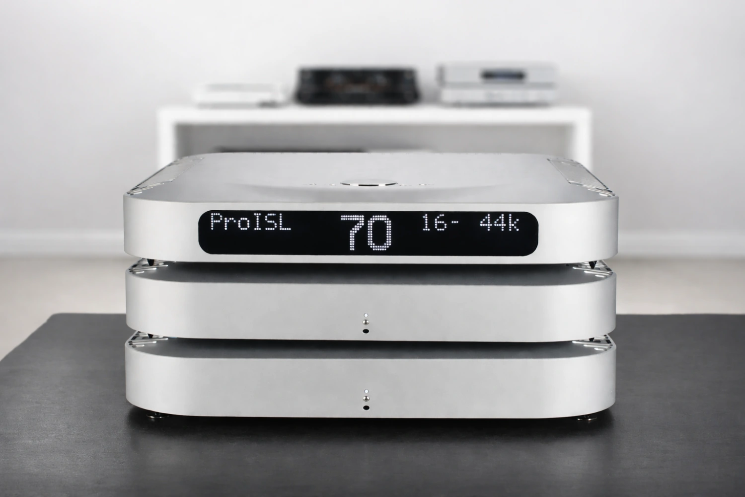 MSB Technology adds Qobuz Connect to its V2 Network Renderer via a free update, delivering seamless high-end streaming with uncompromising sound quality.